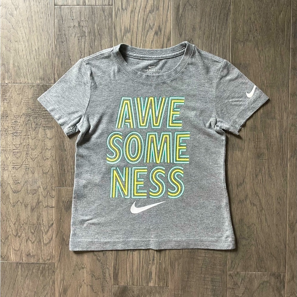 Nike ~ 🩵 2 for $18 🩵 4T Boys T-shirt